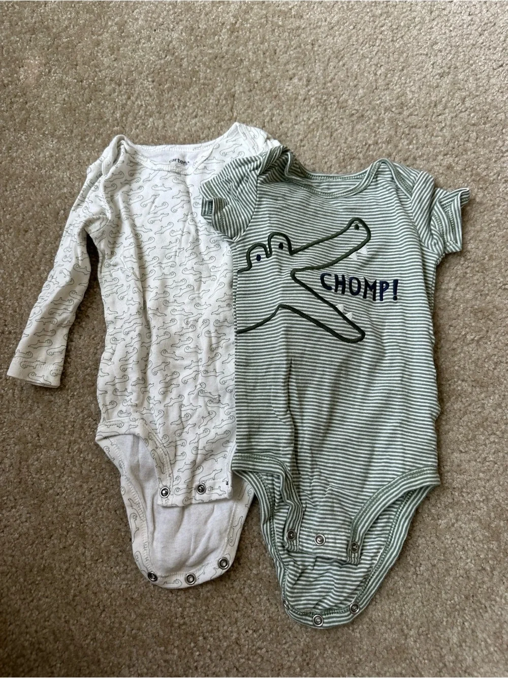 Carter’s Baby Boy 9M Alligator Bodysuit Bundle 2-Piece Long & Short Sleeve Set